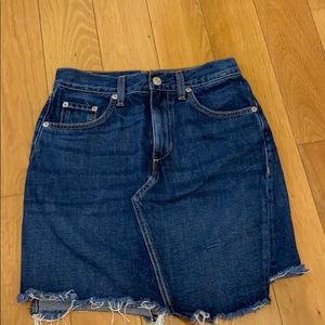Rag and bone jean skirt size 24 perfect condition